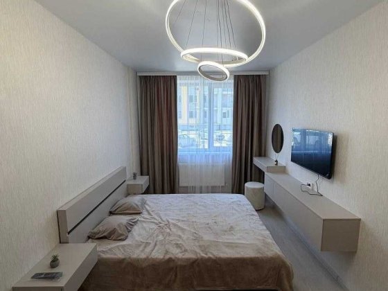 Продам 1-кімнатну квартиру з меблями в ЖК «7 НЕБО» Авангард