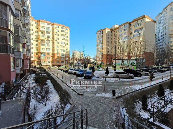 2 комнатная квартира 70 м2  с  Ремонтом Жк Радужный