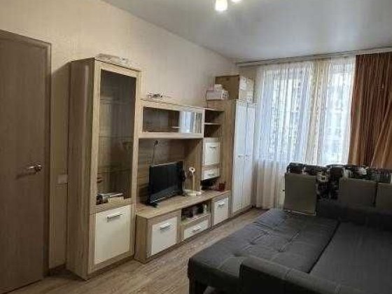 В продажу 1 квартира  укомплектована з ремонтом -  7 Небо. Готові під програми Авангард