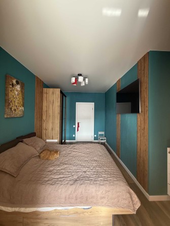 Продам 3-комн. квартиру 75 м² ЖК Радужный, 5 этаж. 3 раздельные комнаты, качественный ремонт для себ - фото 1