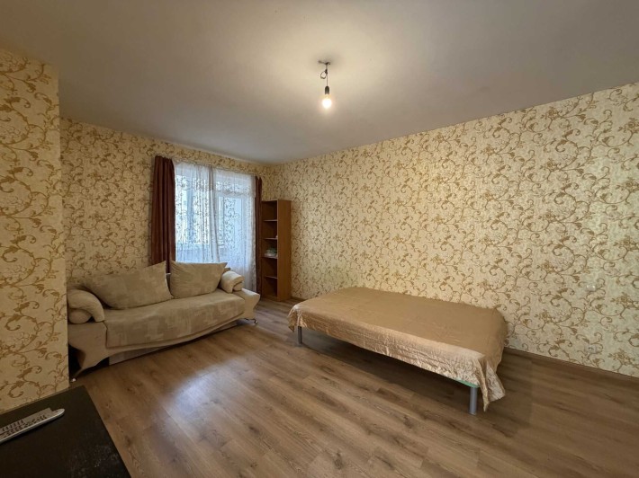 У продажу 1-кімнатна простора квартира в ЖК Райдужний - фото 1