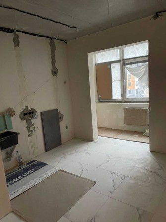 2 к квартира 59,6 м2 с частичным ремонтом. 58 Жемчужина, 5 этаж, 2 балкона - фото 1