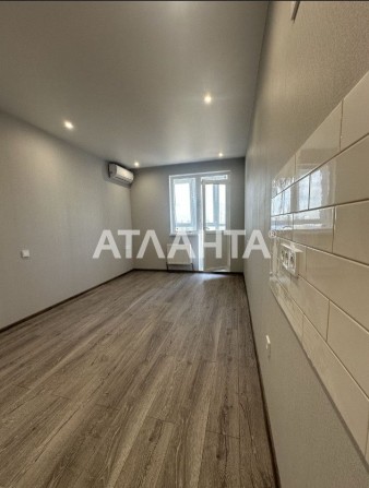 Продаётся квартира с ремонтом в ЖК Акварель-2 - фото 1