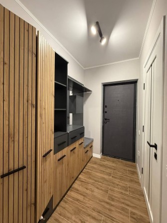 Продам 1 кімнатну квартиру в центрі Овідіополя - фото 1