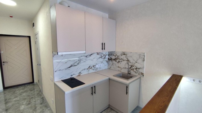 Продам квартиру с новым ремонтом в сданном доме (123-408) - фото 1