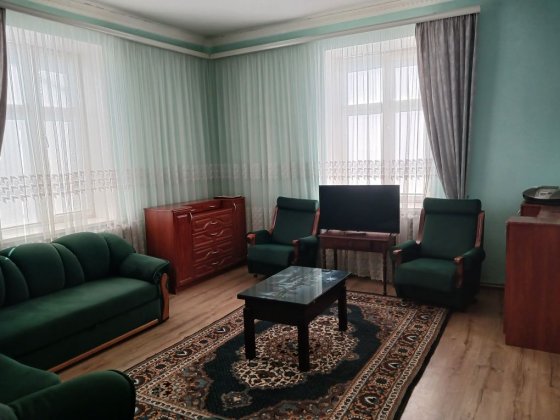 Продається 2 кімнатна квартира в центрі Чорткова Чертков