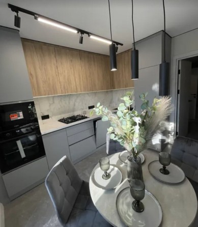 Продаж 1к квартири 42 кв. м на вул. Смакули - фото 1