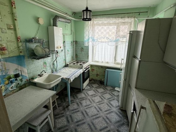 Продам 3х кімнатну велику квартиру під ваш ремонт Первомайск