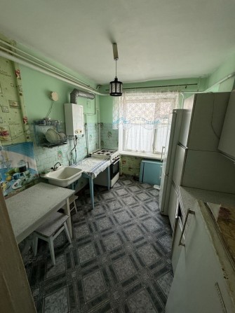 Продам 3х кімнатну велику квартиру під ваш ремонт - фото 1