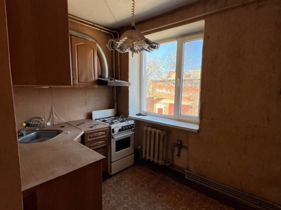 Продаж 2-кімнатної квартири район центрального ринку ( політех) Первомайск