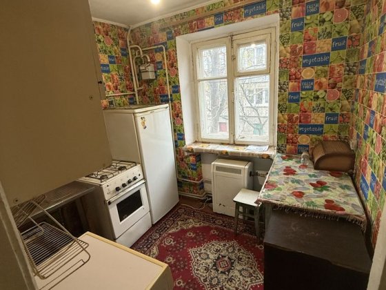 Продам 2 х кімнатну квартиру р -н центральний ринок Первомайск