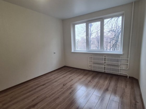 Продам 3-кімнатну квартиру вул Бучми,Салтівка Бобровка