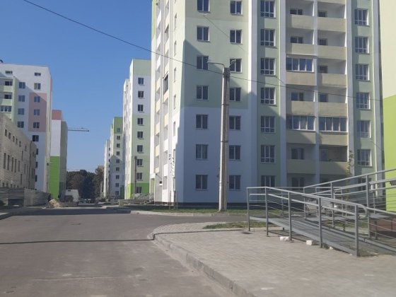 Мира 3, продам СВОЮ 2х комнатную квартиру в новострое Горбани