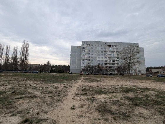 2 кімнатна Миру 12 8п, з ремонтом та меблями  можливо по сертифікату