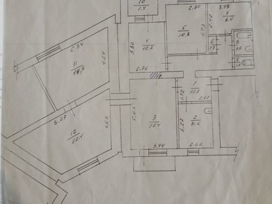 Продам 4 кімнатну квартиру Варва