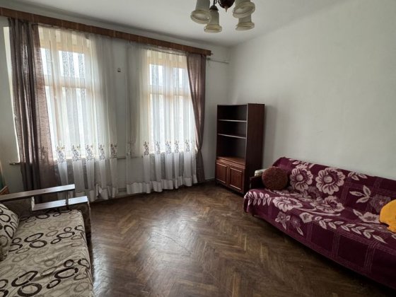 Продаж квартири в р-ні ресторану Мілєна Магала