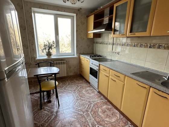 Продам квартиру Тепличное