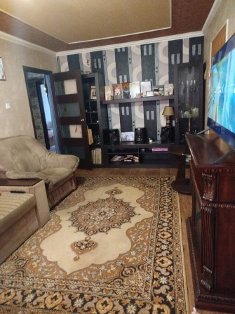 Продам 3-х кімнатну квартиру в Центрі міста( горисполком). Торг Або обмін на будинок Руднік. - фото 1
