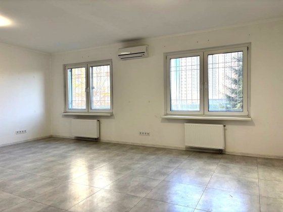 Продам двокімнатну квартиру в ЖК Патріотика. вул. Русової, 5Б. Без комісії. Киев