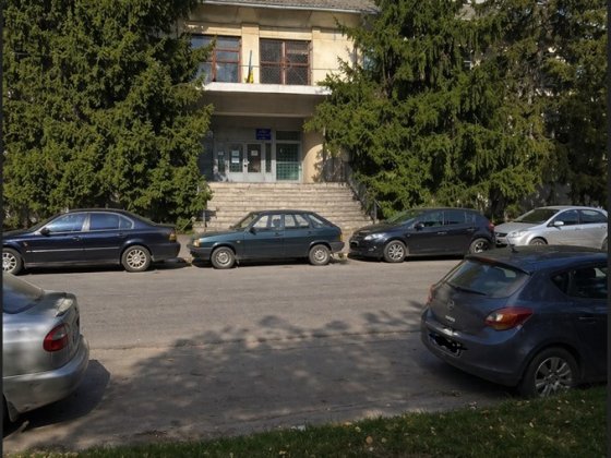 Продаю комерційну будівлю у центрі міста Нова Одеса на автовокзалі Николаев