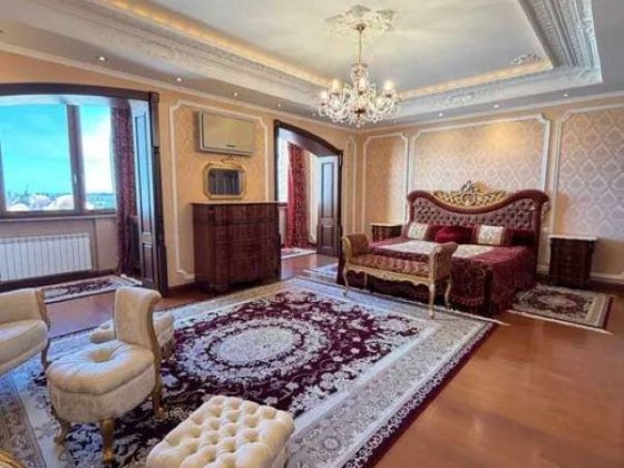 Продаж 4-к квартири просп. Володимира Івасюка 18б Київ