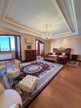 Продаж 4-к квартири просп. Володимира Івасюка 18б - фото 1