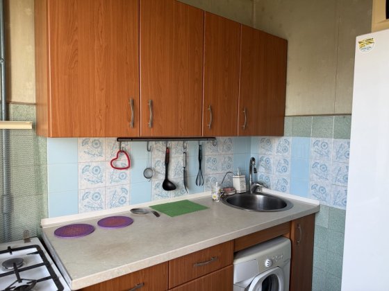 Продам  Без % 2 кімн. по вул. Йорданській 16  . Метро Оболонь. Київ