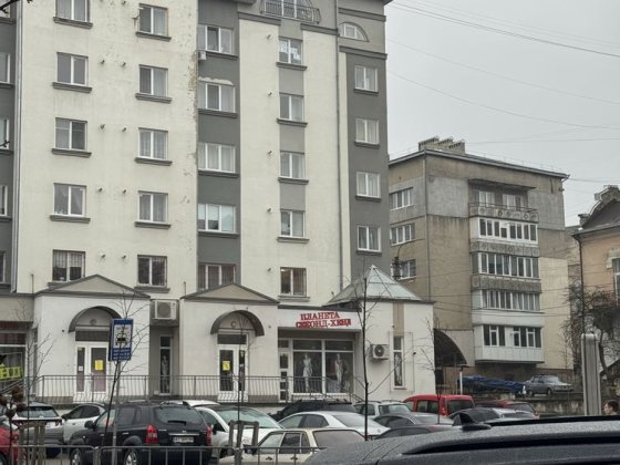 Продаж 3км квартири в центрі по вул.В.Великого. Постанови Ивано-Франковск