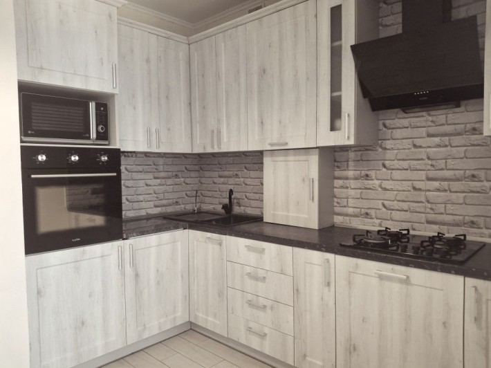 Продаж  2 кімнатноїквартири Буча з якісним ремонтом - фото 1