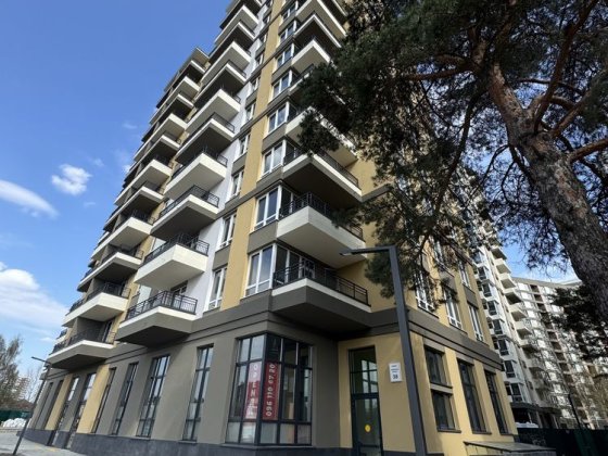 Продаж просторої 2к квартири в Зданому будинку ЖК «Крона Парк» Бровары