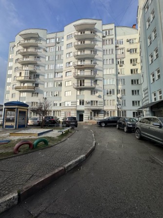 Продаж 3км квартири в центрі вул.Курінного Чорноти. Постанови - фото 1