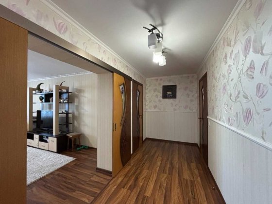 Продам 3 кім. квартиру, чудовий стан, з газом, закрита територія. Бровари