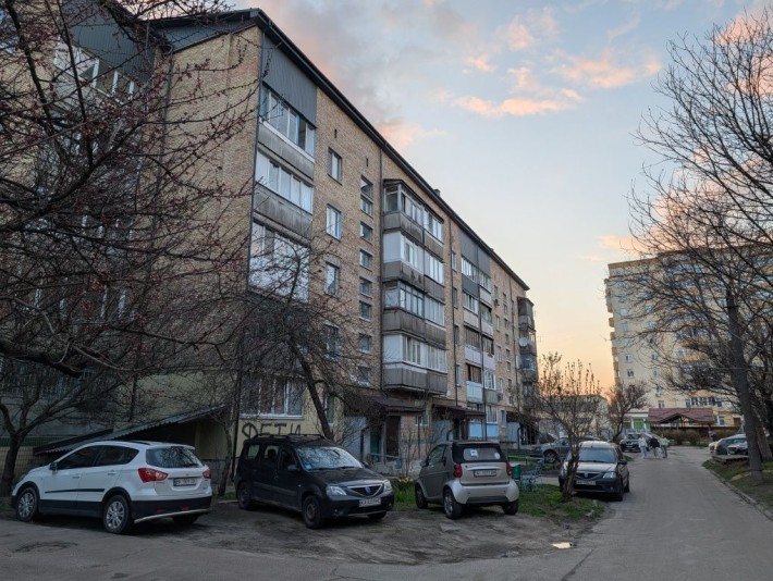 Продам 2к 55м2 з ремонтом в м. Буча! Податки 2% - фото 1