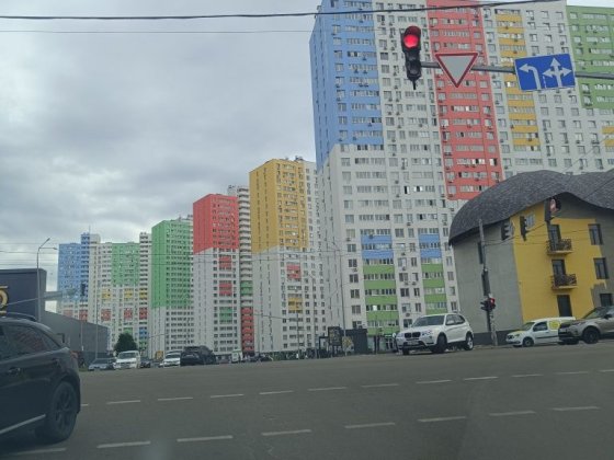 Продам терміново  двух кімнатну квартиру у Броварах. Бровары