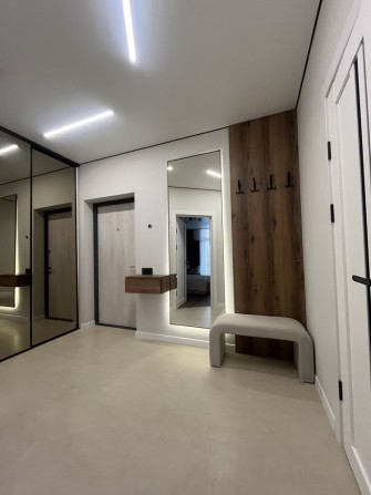 Шикарна,гардероб.1.5кімнати,центр.частина - фото 1