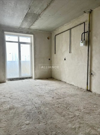 Продам 3к квартиру вул. Стуса в обжитій новобудові , + електрика - фото 1