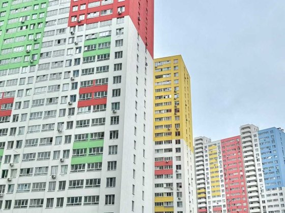 Терміново 1к.квартира 3 поверх+кладова ЖК Атлант вул.Симоненка,107А Бровары