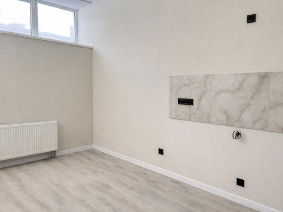 2к квартира з новим ремонтом та мінімальним оформленням!