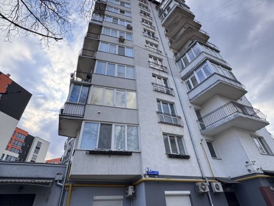Продаж 3 кім. квартири в центрі! Івано-Франківськ