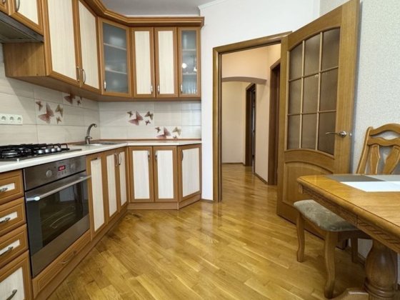 2 кімнатна квартира 4 поверх 61 м кв неподалік ЦЕНТРУ Ивано-Франковск