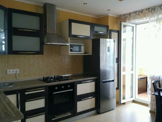 Продам затишну квартиру з Газом та ремонтом, вул Грушевського 21 Бровари