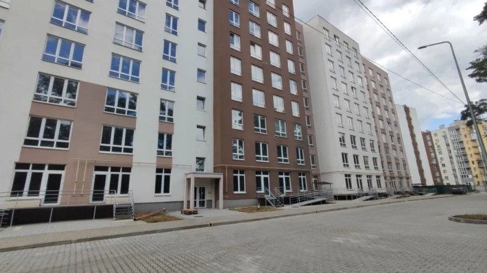52.3 м² у зданому будинку! Під житло або БІЗНЕС. - фото 1