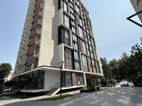 Продаю 3к квартиру, видову з виглядом на озеро Ивано-Франковск