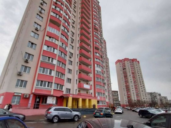 Продамо 2-кімн. квартиру в м. Бровари на Торгмаші, ЖК Олімпійський Бровары