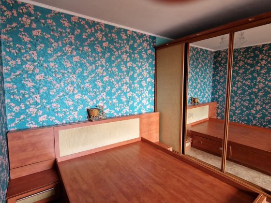 Власник, терміново  1 к кв Владимира Момота 40, Бориспіль