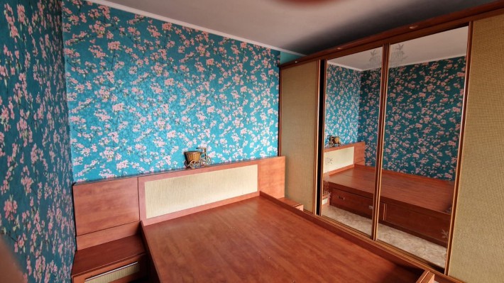 Власник, терміново  1 к кв Владимира Момота 40, - фото 1