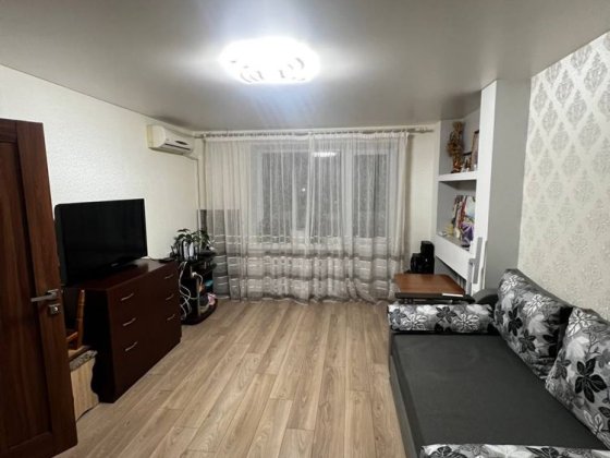 ТЕРМІНОВИй ПРОДАЖ !!!3 кім кватири Героів Украіни 6 Бровары