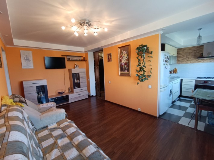 Продаж 3 кімнатної квартири Ушакова М. 8, Святошино,метро Житомирська, Академмістечко - фото 1