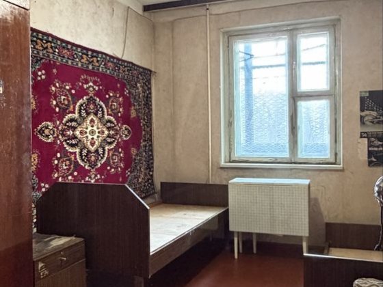 Продаж 2х кімнатної квартири  , центр м.Вишневе , під ремонт Вишневе