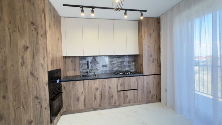 Продаж 1-кімнатної квартири з ремонтом і меблями - фото 1